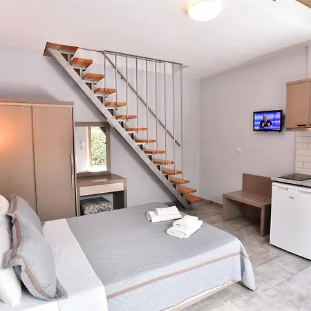 Thalassa Apartment