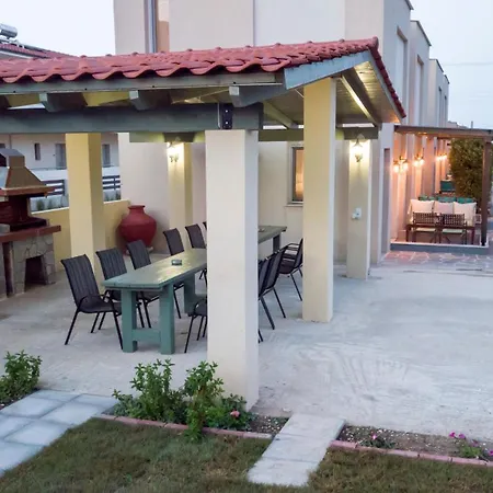 Thalassa Apartment *