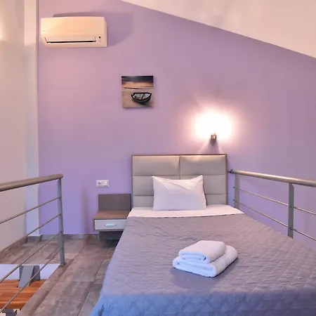 Thalassa Apartment *
